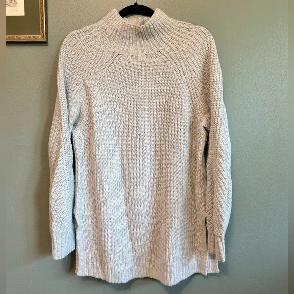 GAP, Grey Knit, Mock Neck Tunic Sweater - Picture 4 of 9